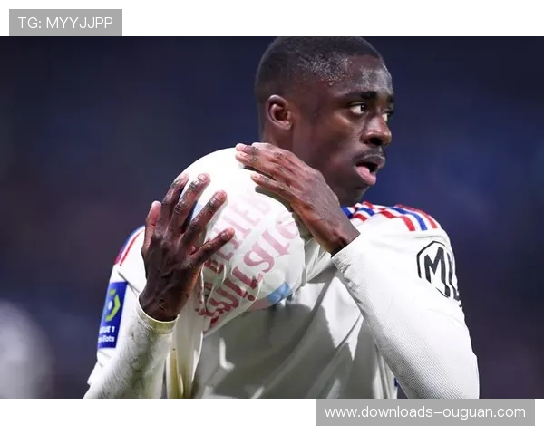 昆贝迪转会沃尔夫斯堡，法甲年轻天才再遭挖角