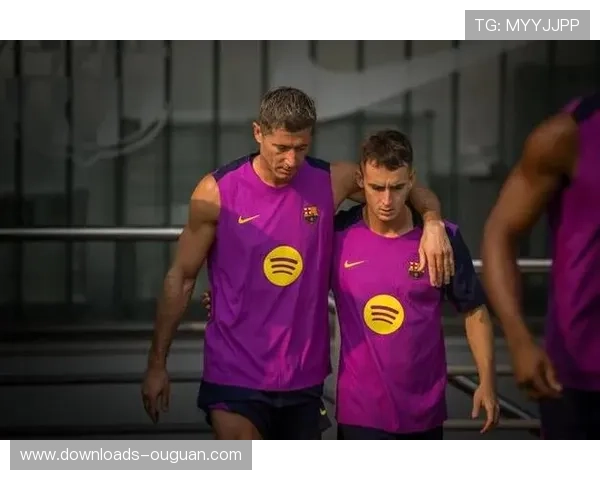 巴萨3-0客胜马略卡，莱万梅开二度